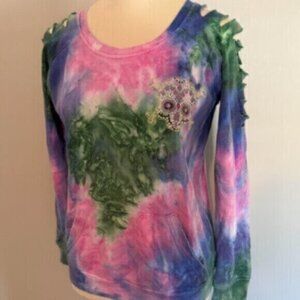 Butter girls youth large tye dyed sequined skelton sweatshirt